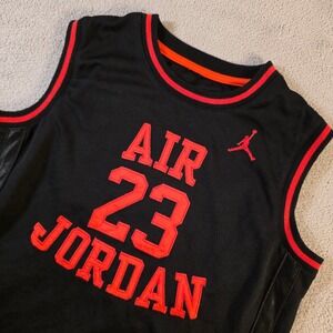 Jordan Mens Air 23 Jordan Basketball Jersey Black Red Mesh Tank Top 9947-KR6